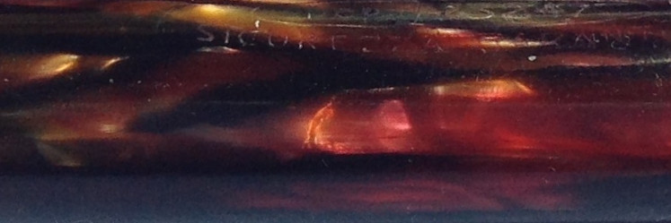 File:Tipologia celluloide screziata rossa.jpg