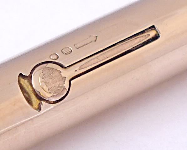 File:Waterman-552-Gold-Lever.jpg