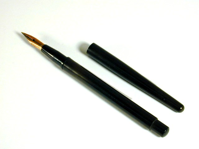 File:Waterman-22-TaperedCap-Open.jpg