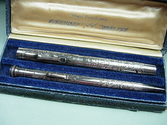 File:Wahl-AllMetal-SilverFloral-Medium-Set-Boxed.jpg