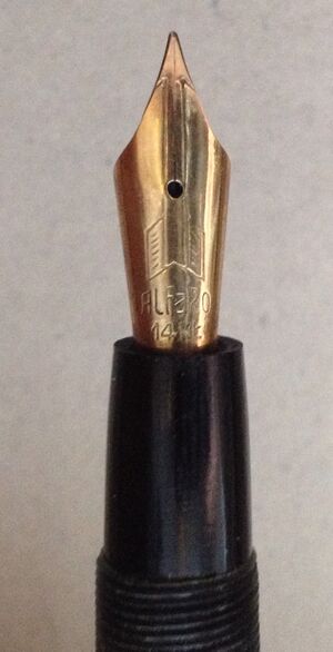 Alfa-Ro-Extra-Streamlined-RingedGreen-Nib.jpg