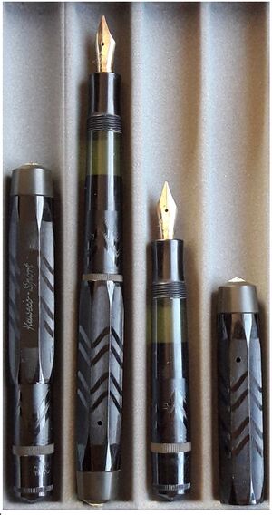 File:Kaweco-Sport-FullCelluloid-Black-12-EF-Sizes.jpg